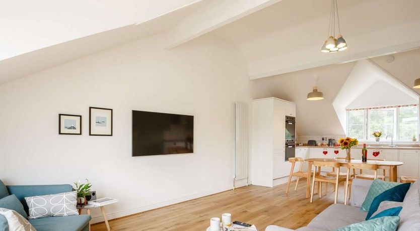 Photo of 3 Bed in Y Felinheli