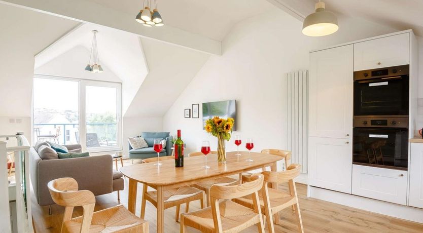 Photo of 3 Bed in Y Felinheli