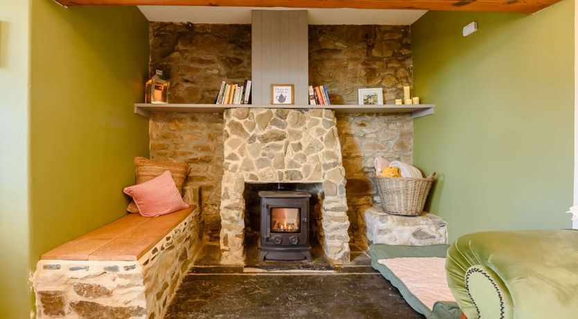 Photo of 1 Bed in Llandysul