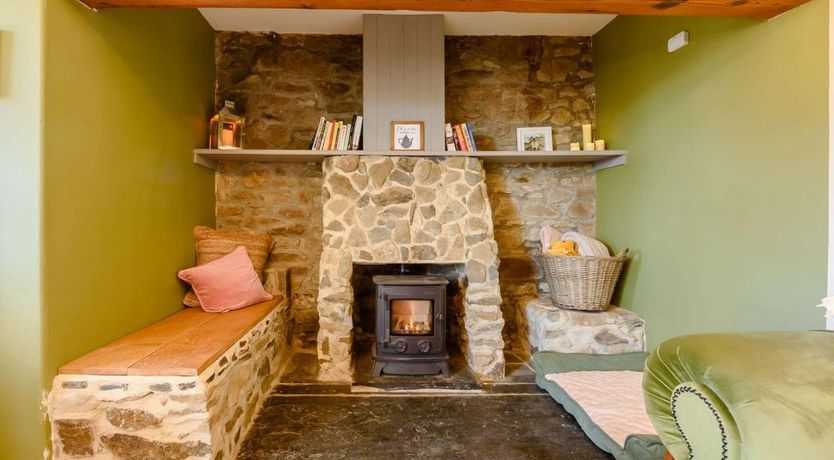 Photo of 1 Bed in Llandysul