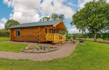 Log Cabin in Herefordshire Holiday Cottage