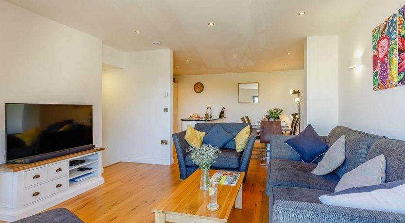 Photo of 3 Bed in Ilfracombe