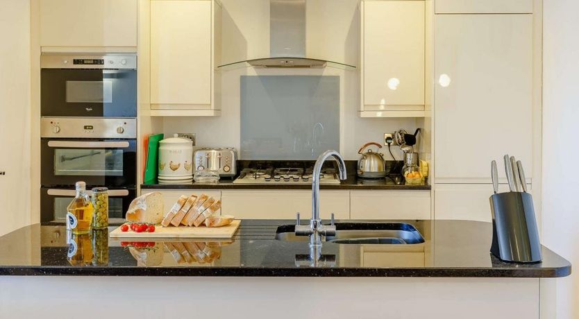 Photo of 3 Bed in Ilfracombe