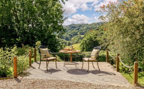 Photo of in Stanton Lees (89283)