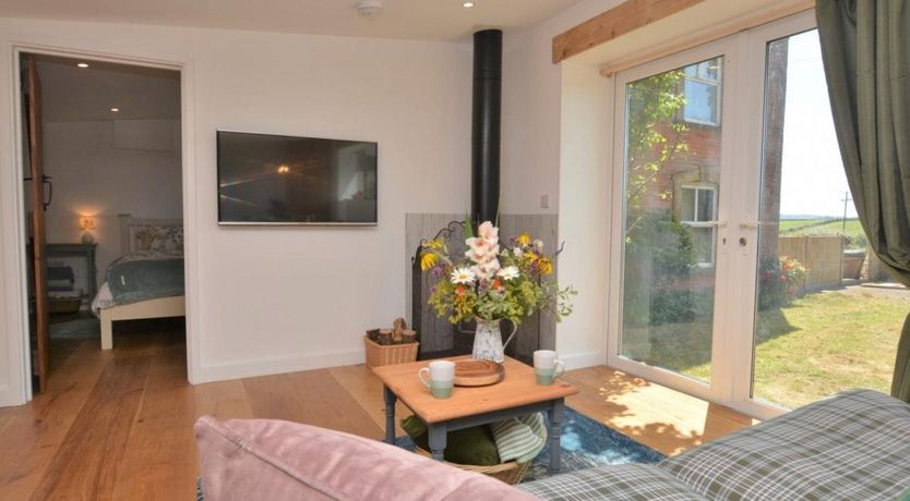 Photo of 1 Bed in Salwayash