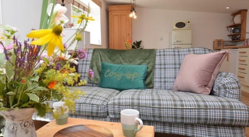 Photo of 1 Bed in Salwayash