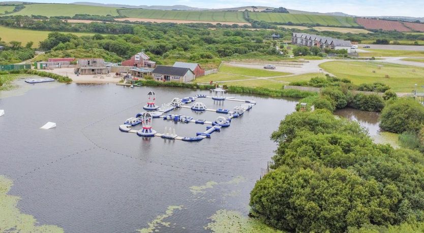 Photo of 4 Bed in Winnards Perch