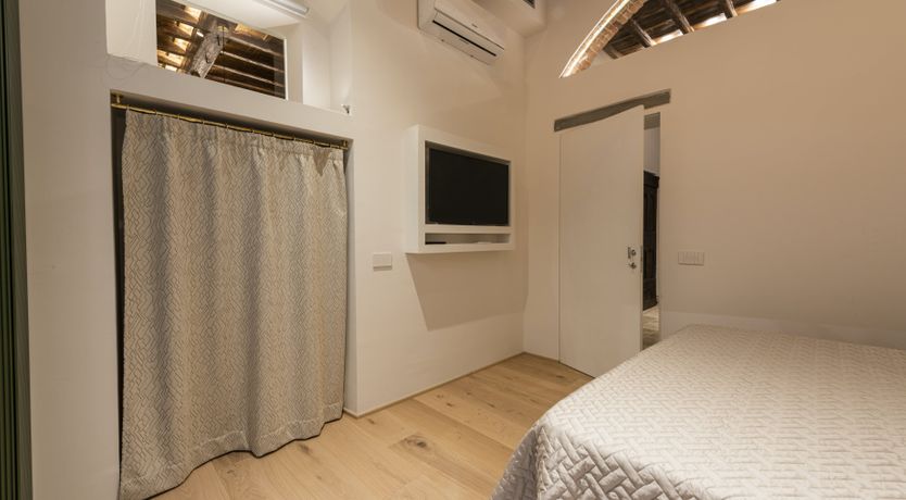 Photo of Brick & Arch