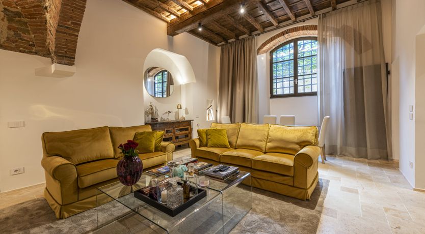 Photo of Brick & Arch