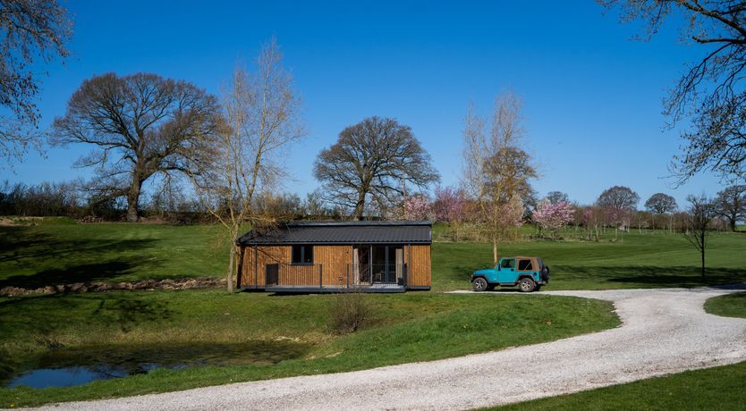 Photo of Roscoe by the River