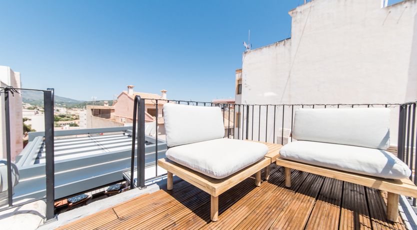 Photo of Art Lives Here