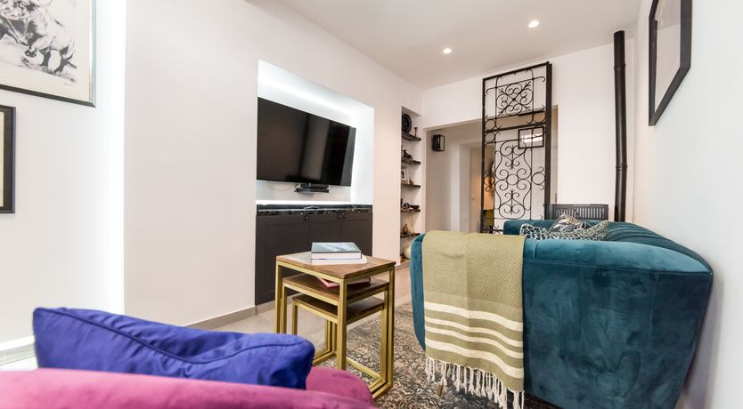 Photo of Art Lives Here