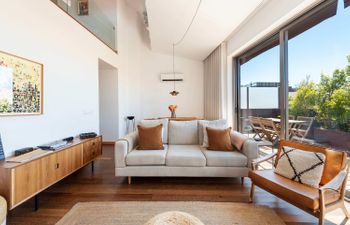 Downtown Girl Apartment