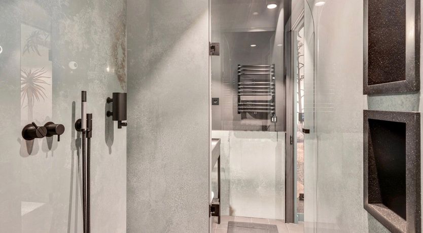 Photo of Waltz of Roses