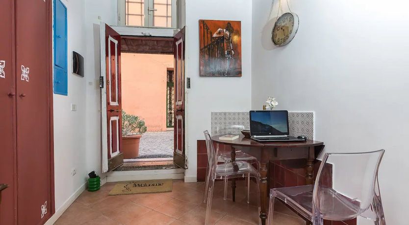 Photo of Trastevere Stripes