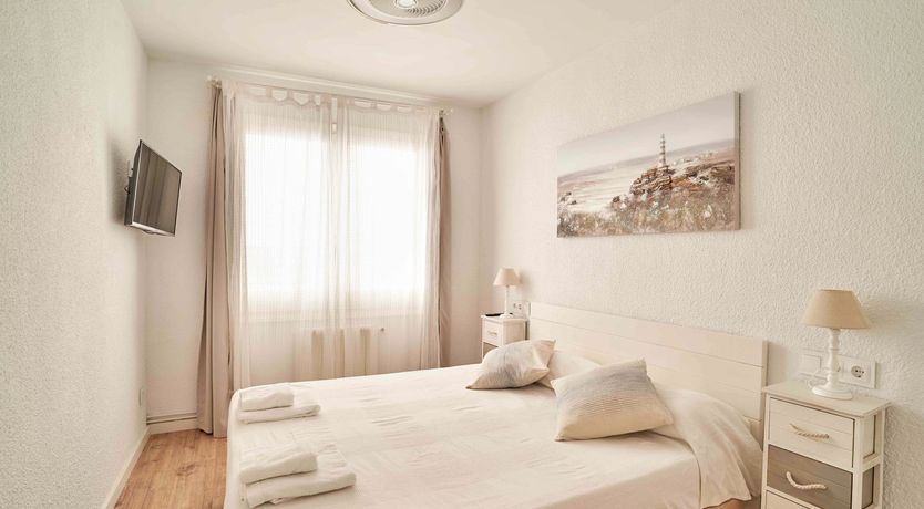 Photo of The Moon Bay