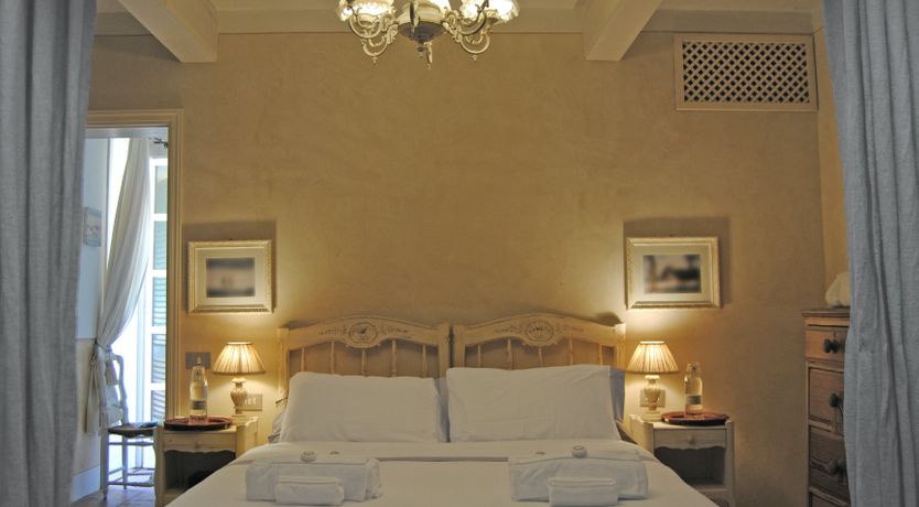 Photo of Pearl Romance