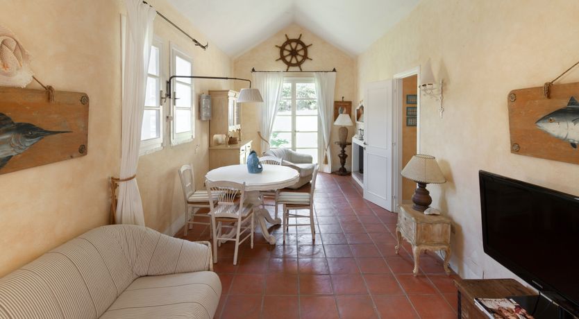 Photo of Pearl Romance