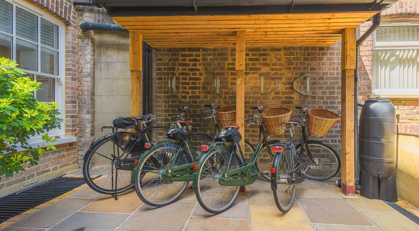 Photo of Mister Modern