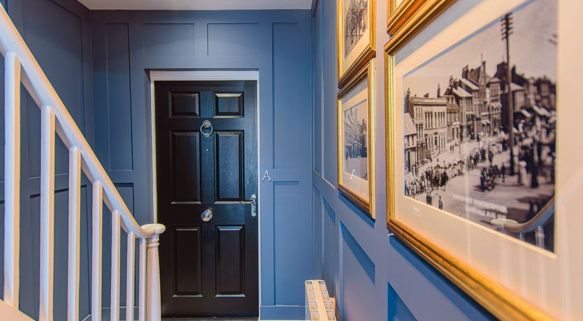 Photo of Mister Modern