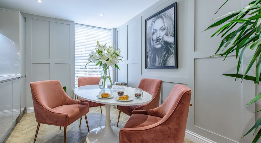 Photo of Mister Modern