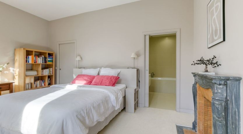 Photo of Belle Hélène