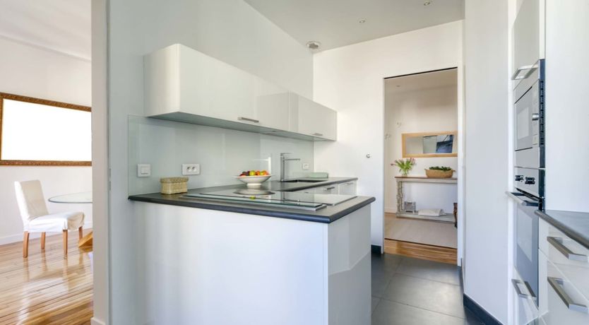 Photo of Belle Hélène