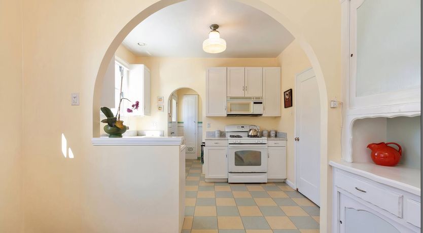 Photo of Vintage Inclined