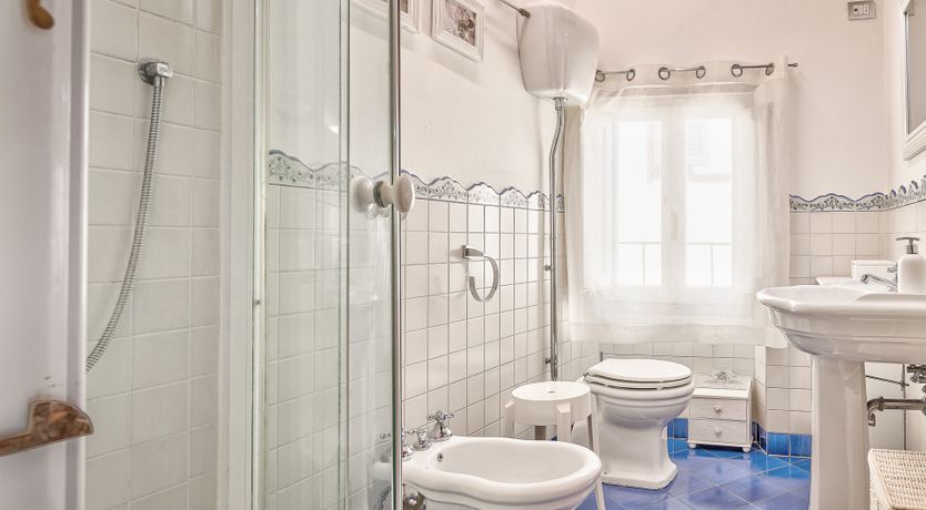 Photo of Sunflower Beams