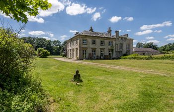 Speakeasy Manor Holiday Cottage