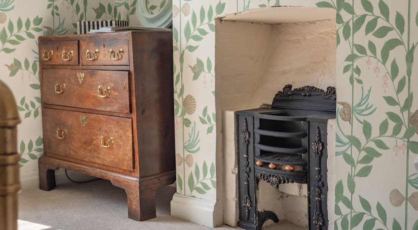 Photo of Awake Sweet England