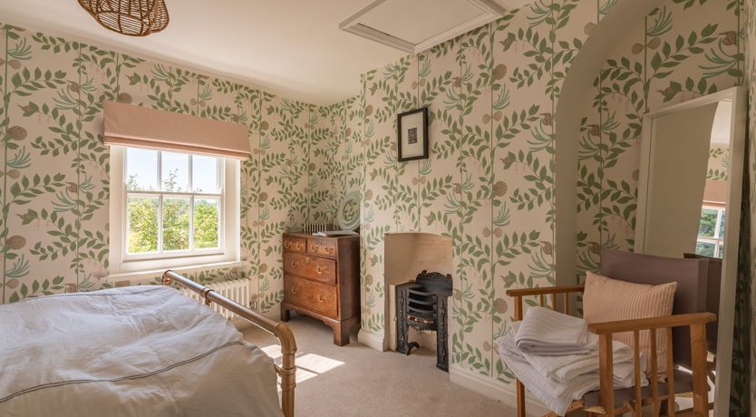 Photo of Awake Sweet England