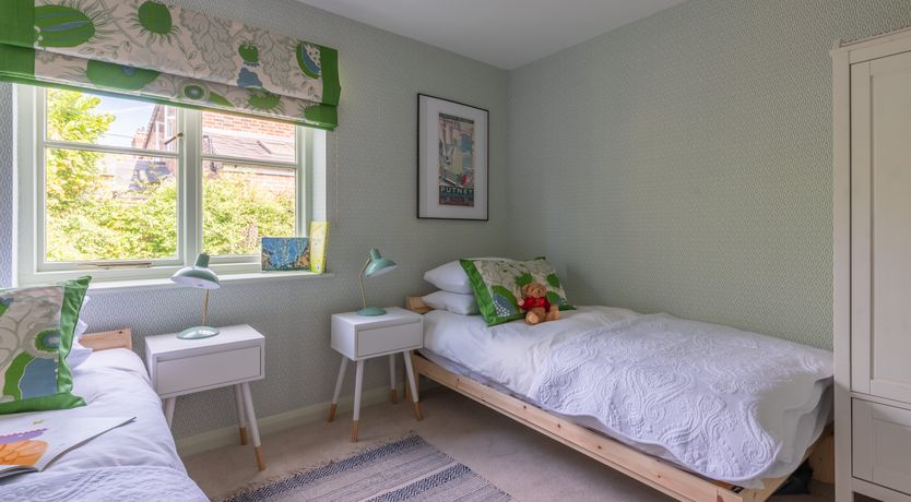 Photo of Awake Sweet England