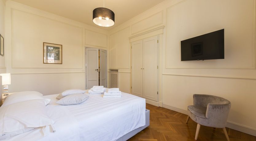 Photo of Venerable Age