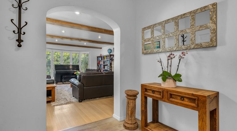 Photo of The Jasmine Light