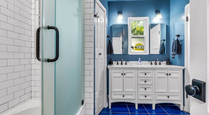 Photo of The Jasmine Light