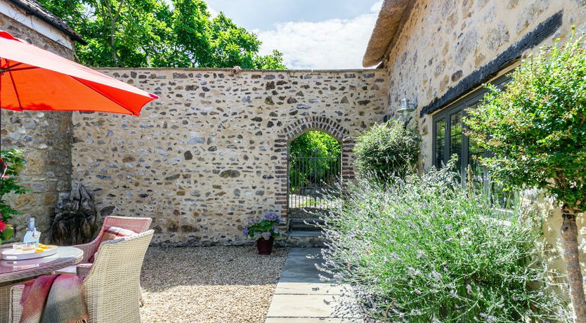 Photo of Tudor Rose Cottage