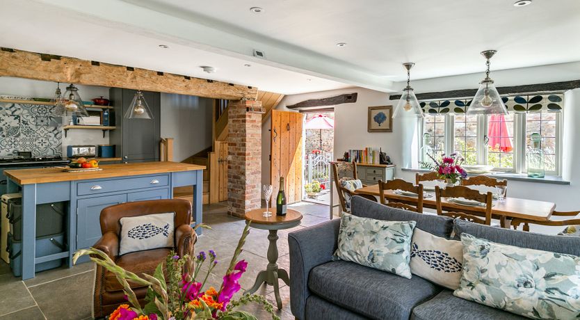 Photo of Tudor Rose Cottage