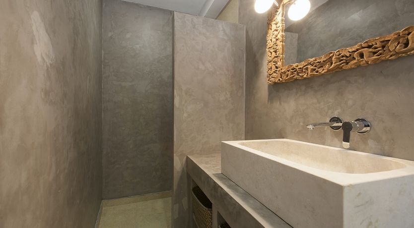 Photo of Hillside Breeze