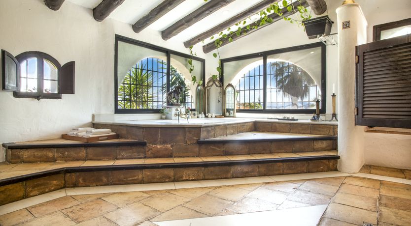 Photo of Hillside Breeze