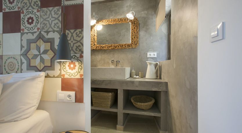 Photo of Hillside Breeze