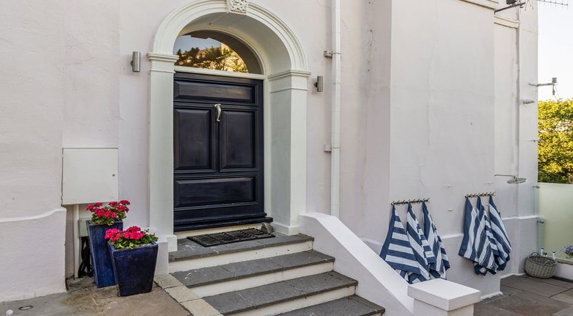 Photo of Seafoam Symphony