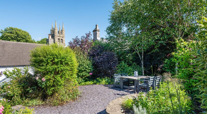 Photo of Tideswell Cottage
