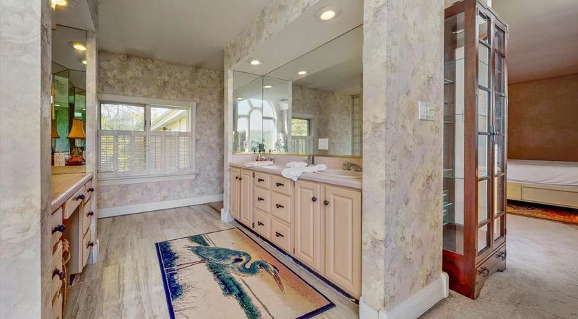 Photo of Restmeadow Manor