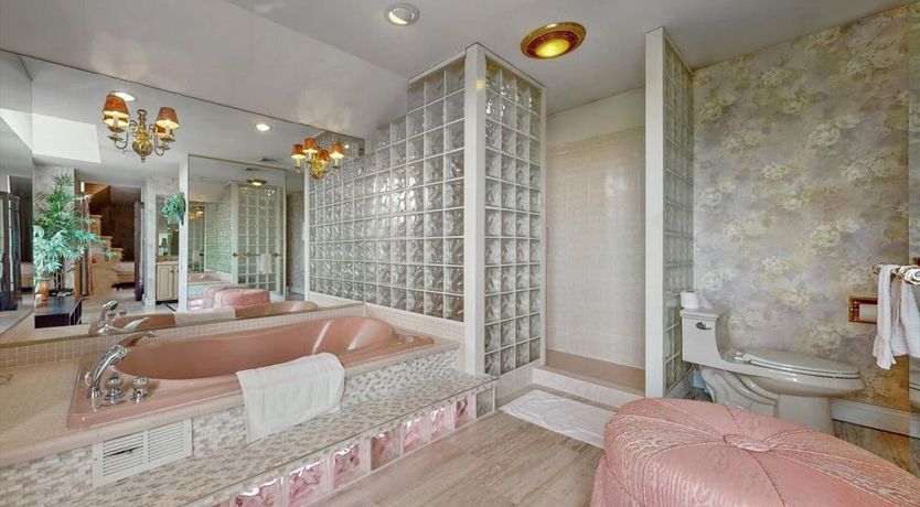 Photo of Restmeadow Manor