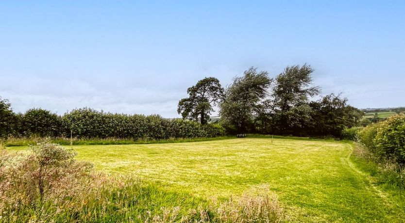 Photo of 3 Bed in Shebbear