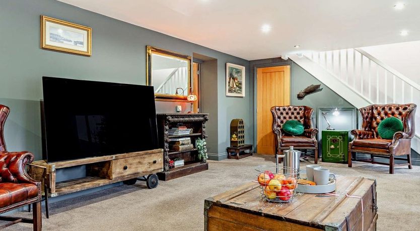 Photo of 6 Bed in Holsworthy