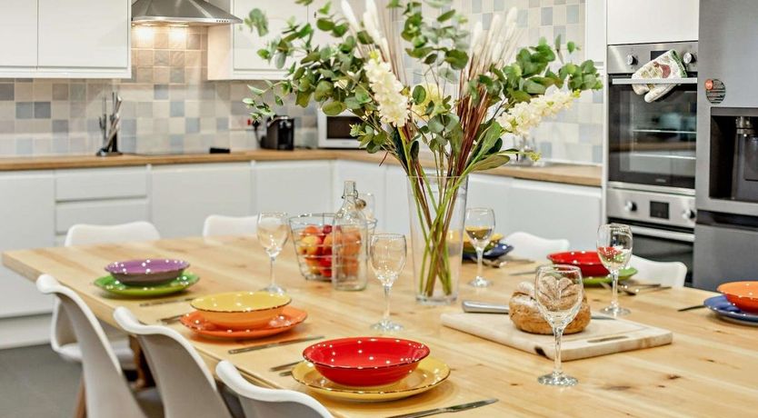 Photo of 6 Bed in Holsworthy