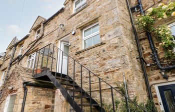 The Old Store, 2 Alpine Terrace Holiday Cottage