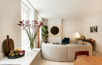 A Modern Portrait Apartment